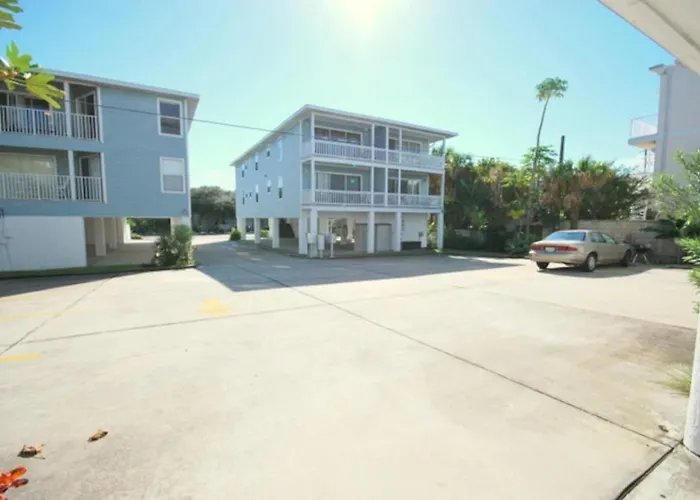 Holiday home Sea Isles Unit P Front Private Elevator *
